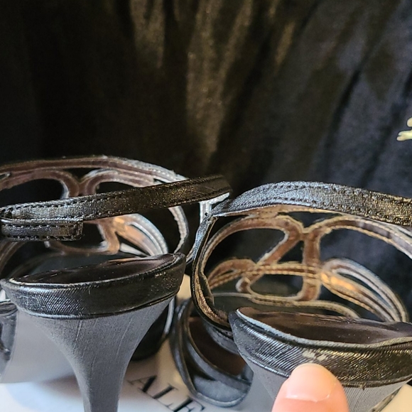 Charles David black 4 inch heels NWOT - Picture 10 of 10